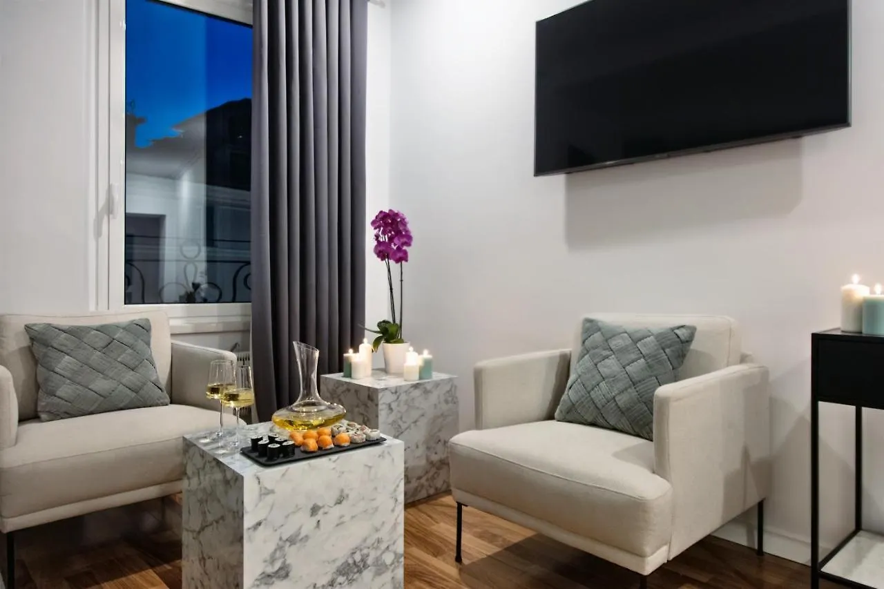 Fellini Design Suites Ρώμη Πανσιόν