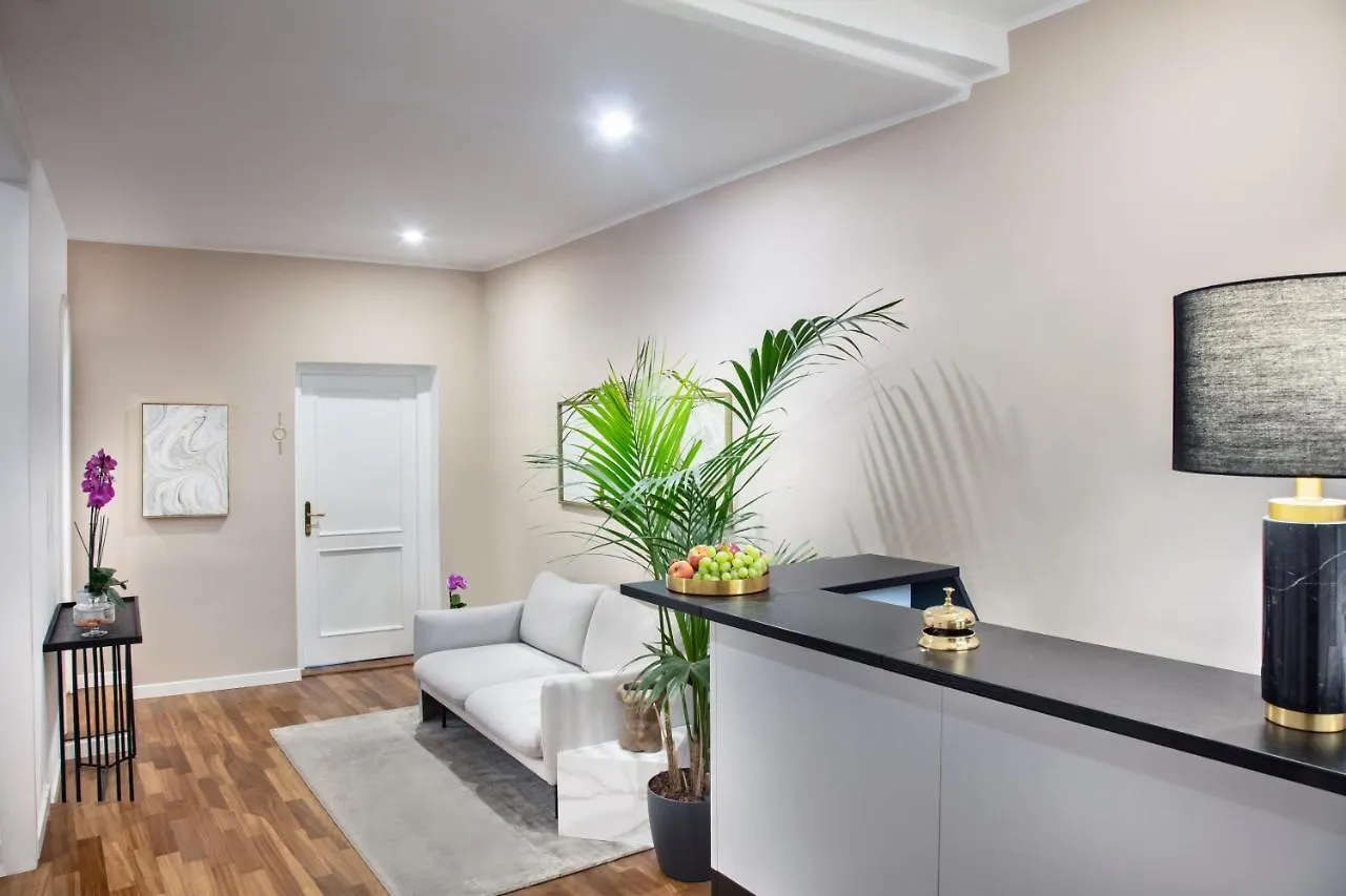 Fellini Design Suites Ρώμη 2*,  Ιταλία